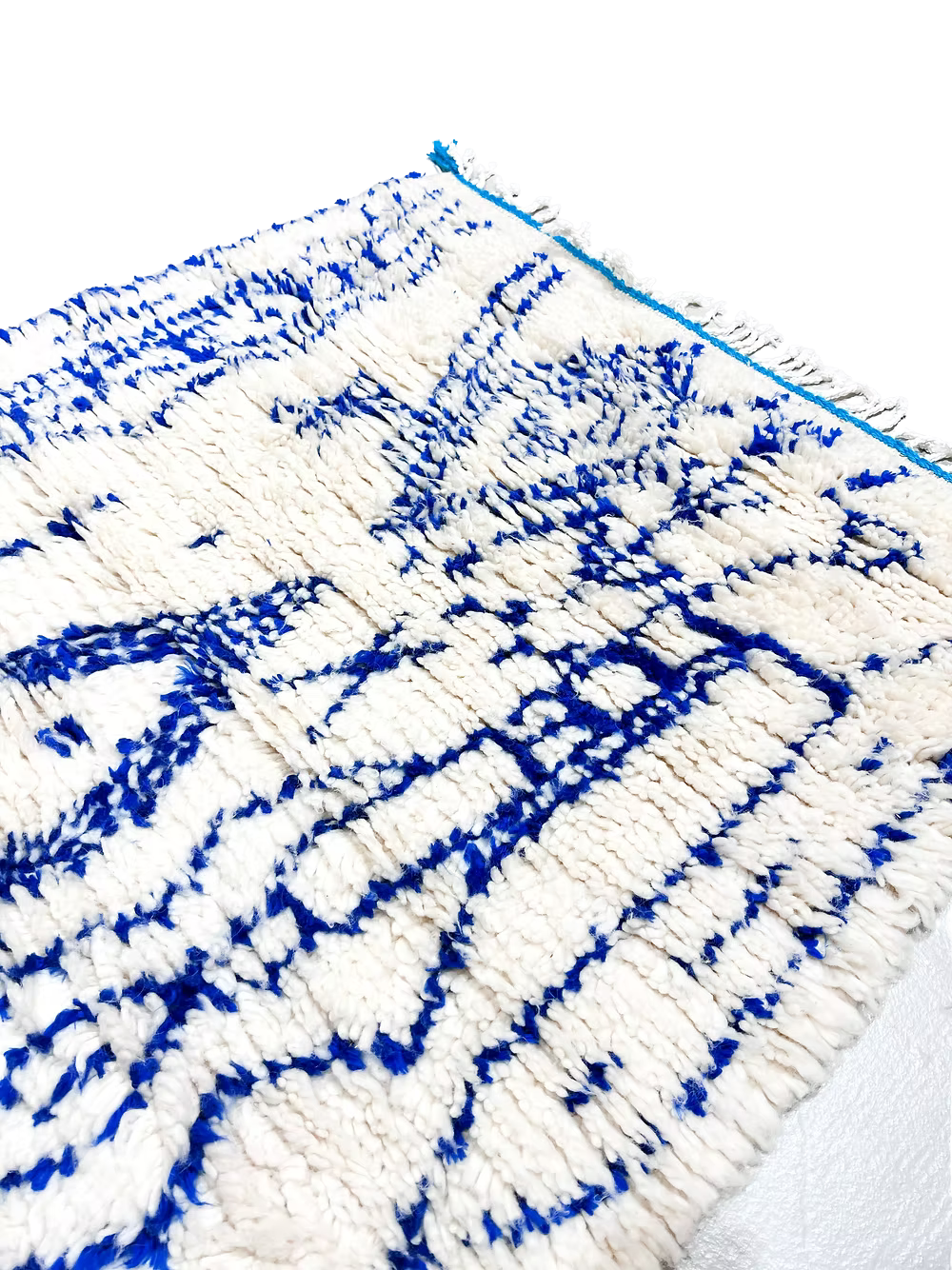 Azilal Blue and White Wool Rug – Handmade Moroccan Berber Rug 153cm x 98cm