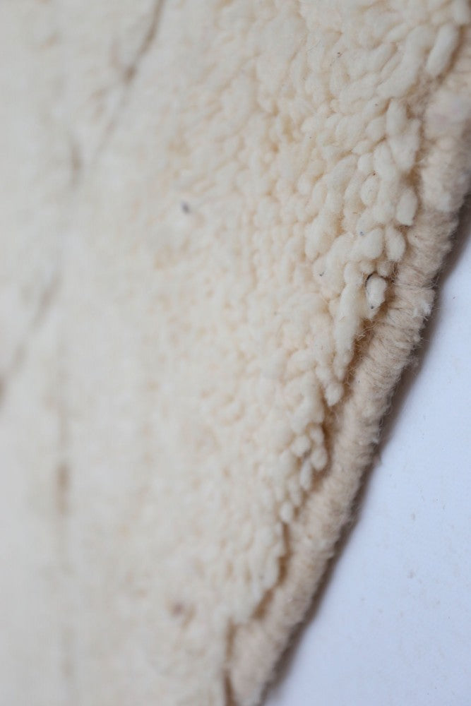 Off-White – Custom Made Beni Ourain Wool Rug