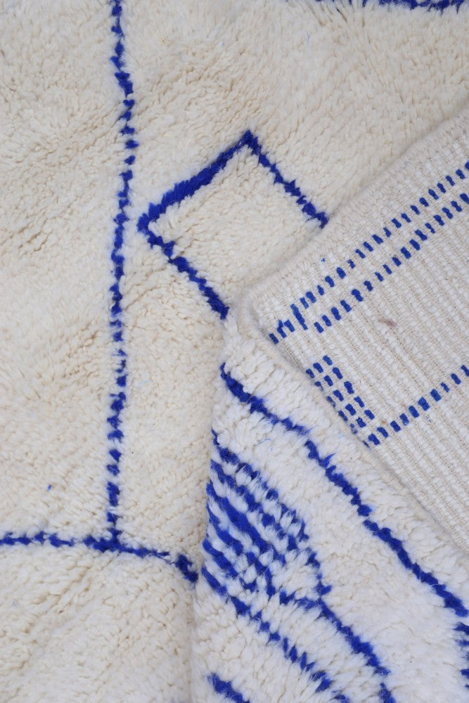 Beni Ourain Wool Rug – Bold Blue Berber Motif 200 x 144cm