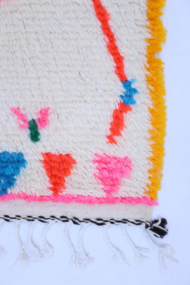 Joyful Collection – Handwoven Moroccan Azilal Wool Rug 190 x 145cm