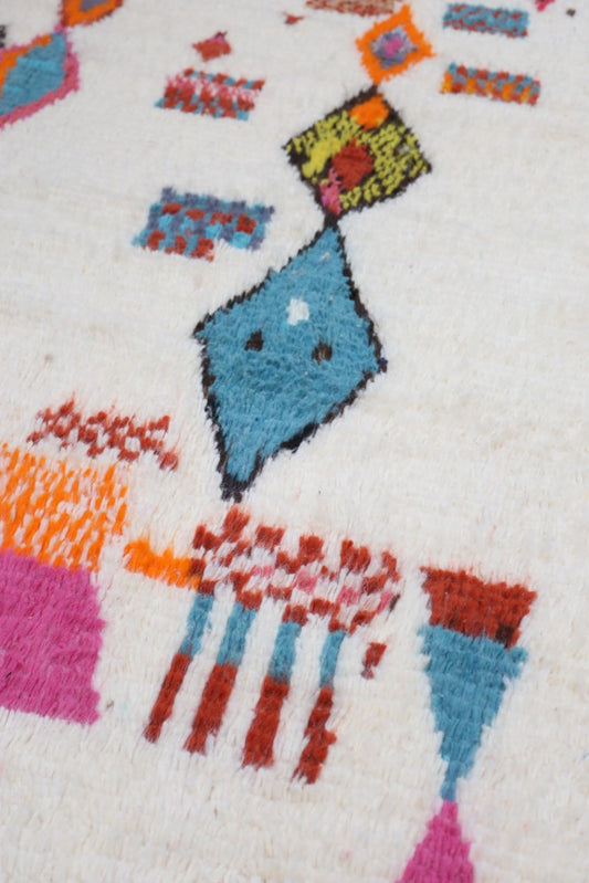 "Joyful" Vivid Zig-Zag Azilal Area Rug 248 x 147cm