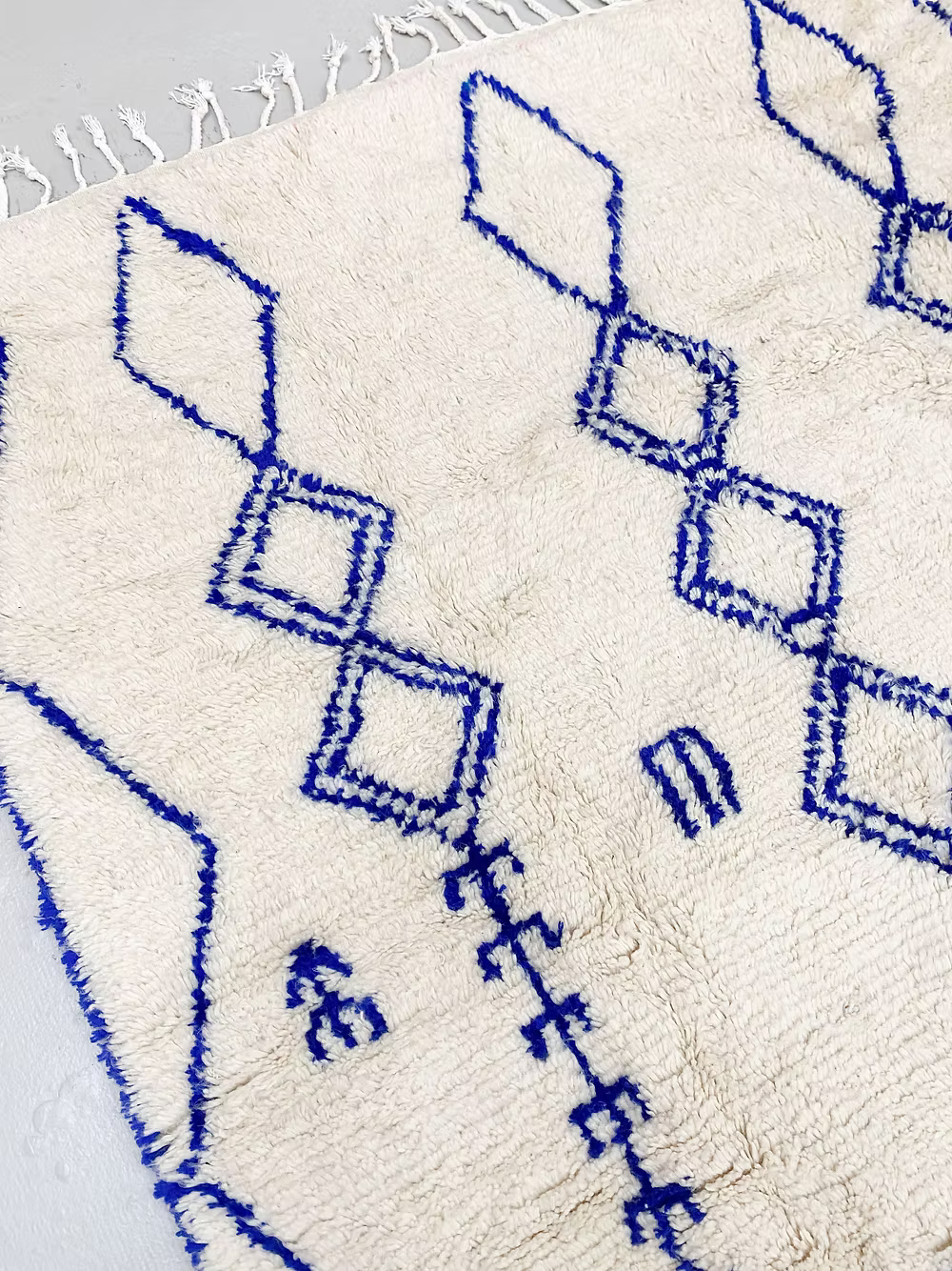 The High-Atlas Glyph Beni Ourain Collector’s Rug – Custom Made Beni Ourain Wool Rug