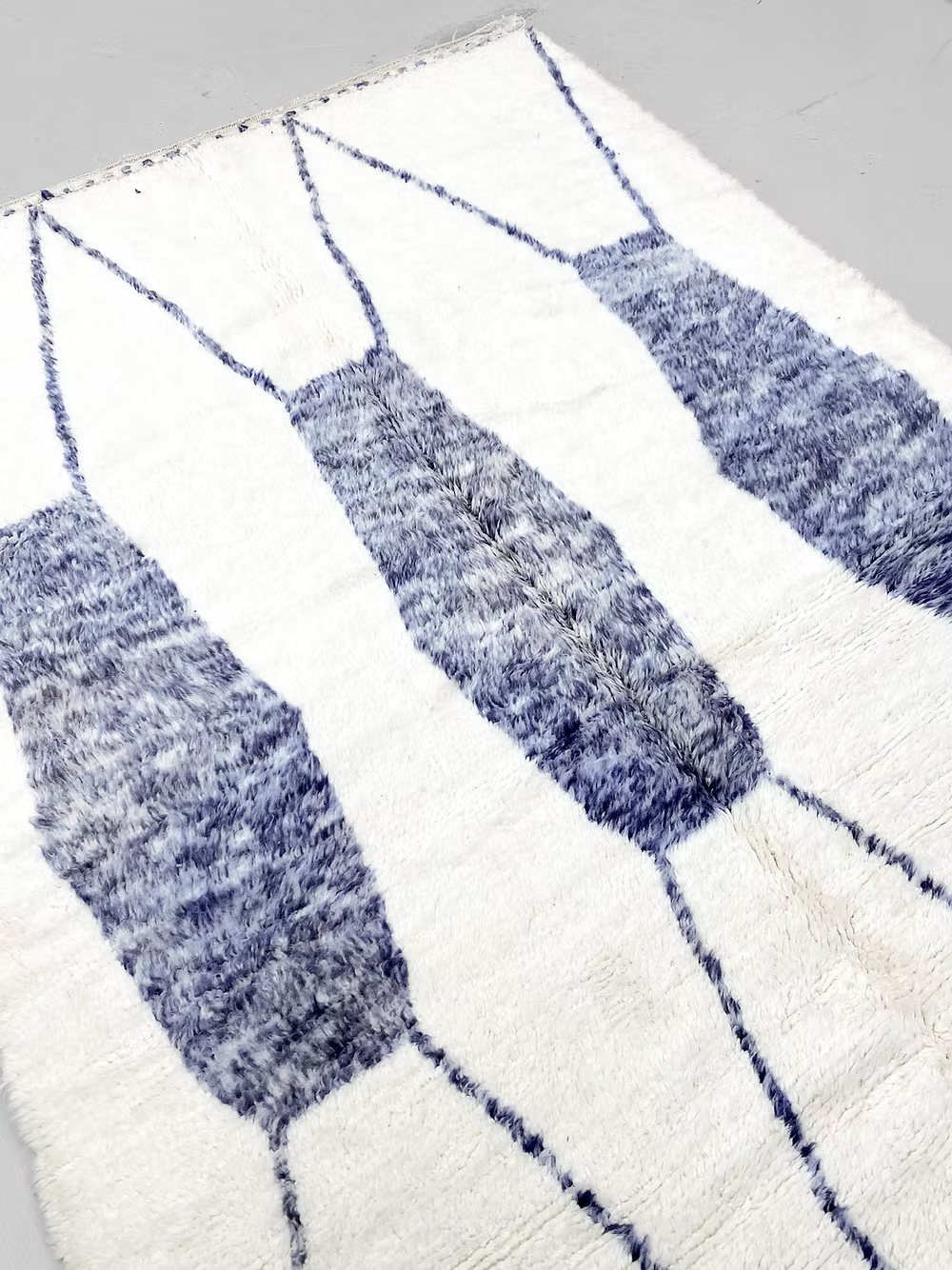 The Abstract Totem Beni Ourain Sculpture Rug – Custom  Made Beni Ourain Wool Rug