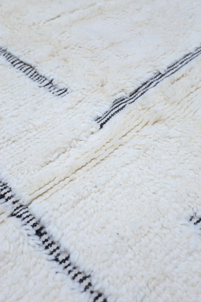 Timeless Comfort – Moroccan Beni Ourain Wool Rug 300 x 203cm