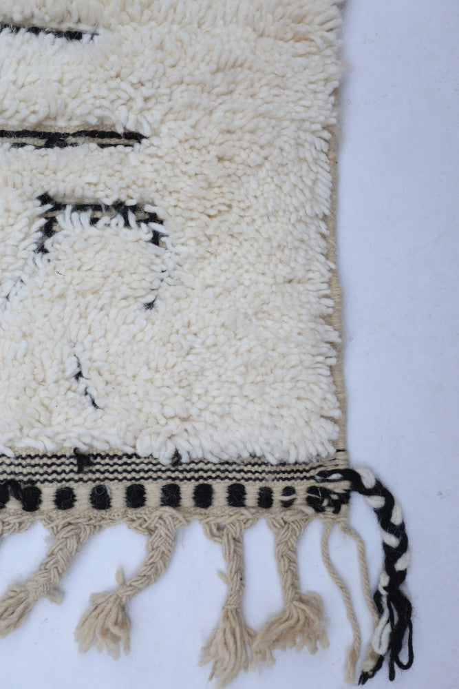 Ivory Silence 245x145cm