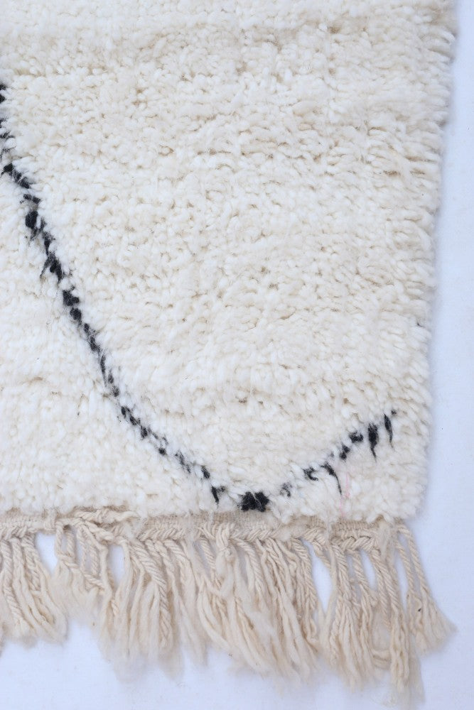 Minimalist Noir Lines 151 x 90cm