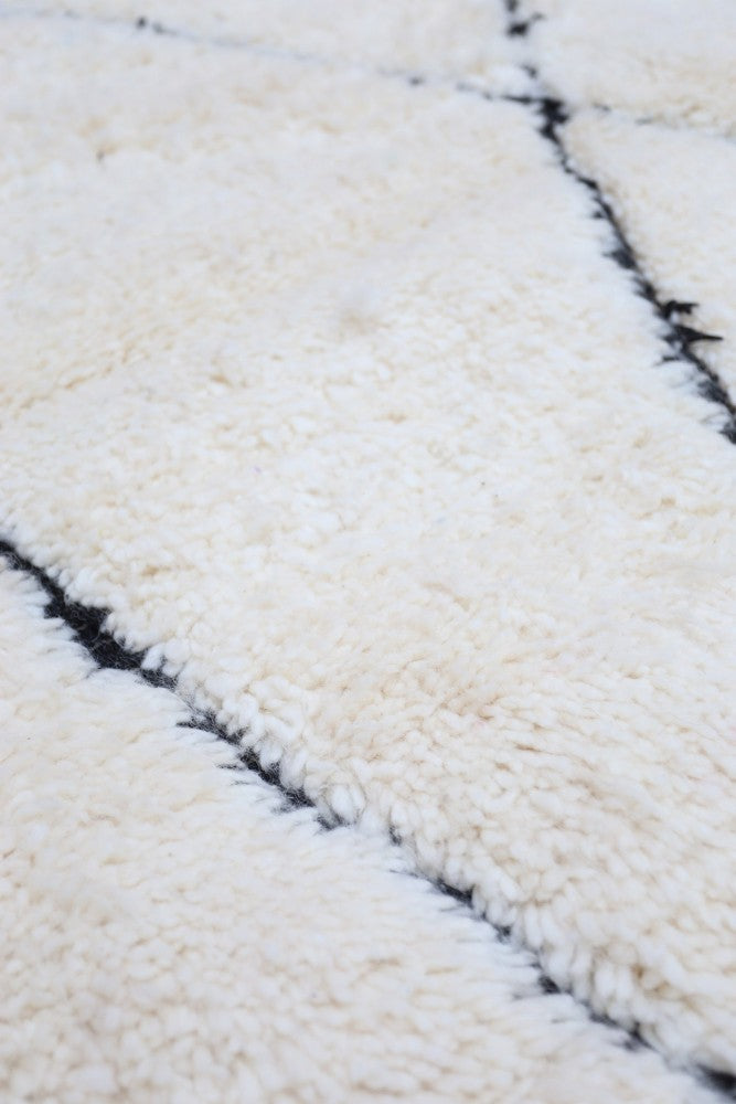 Nomad's Grand Grid 280 x 270cm