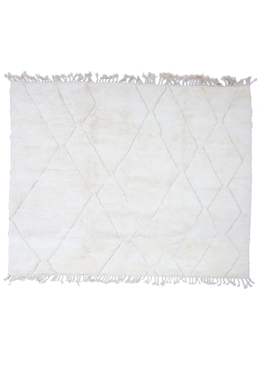 Beni Ourain Wool Rug – Minimalist Diamond Pattern 300 x 316cm