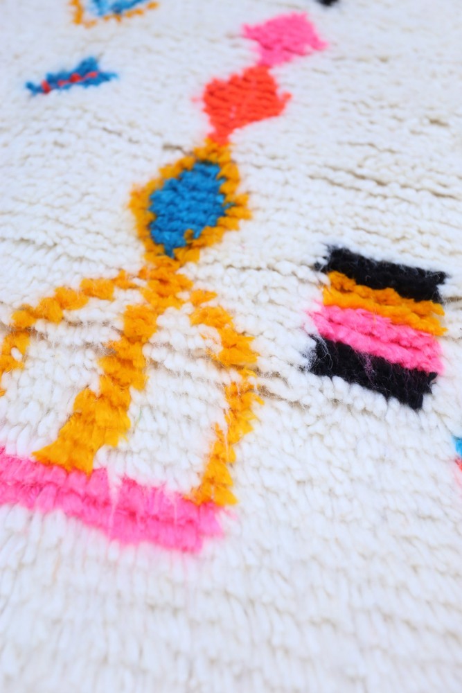 Joyful Collection – Handwoven Moroccan Azilal Wool Rug 190 x 145cm