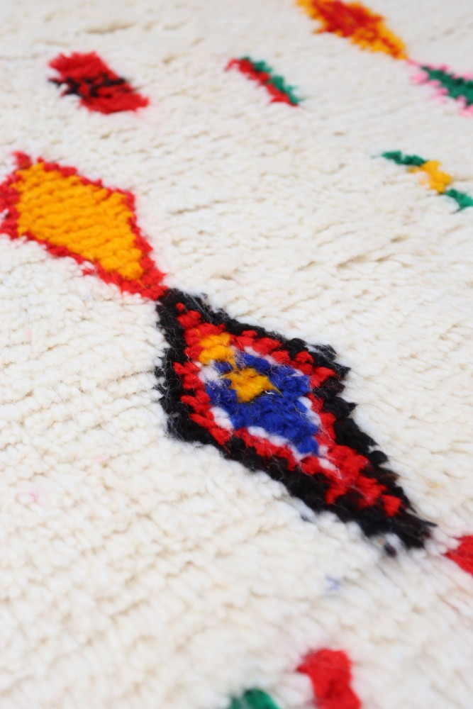 Joyful Collection – Handwoven Moroccan Azilal Wool Rug 202 x 150cm