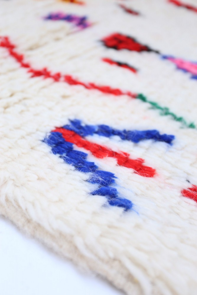 Joyful Collection – Handwoven Moroccan Azilal Wool Rug 202 x 150cm