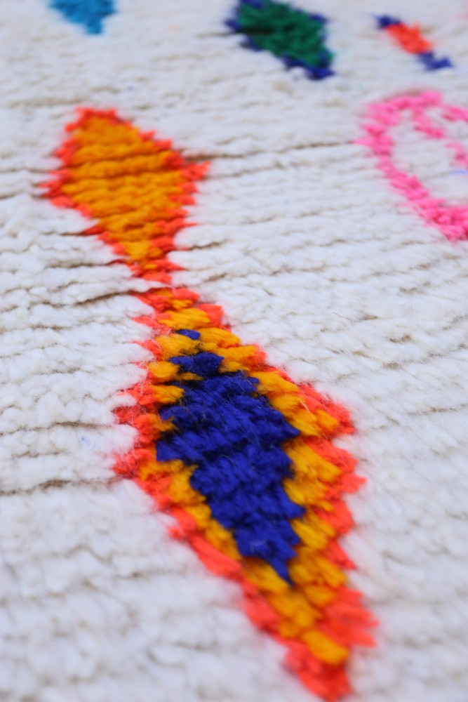 Joyful Collection – Handwoven Moroccan Azilal Wool Rug 157 x 100cm