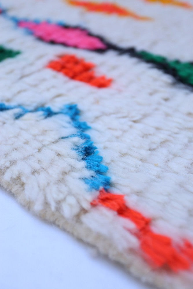 Joyful Collection – Handwoven Moroccan Azilal Wool Rug 157 x 100cm