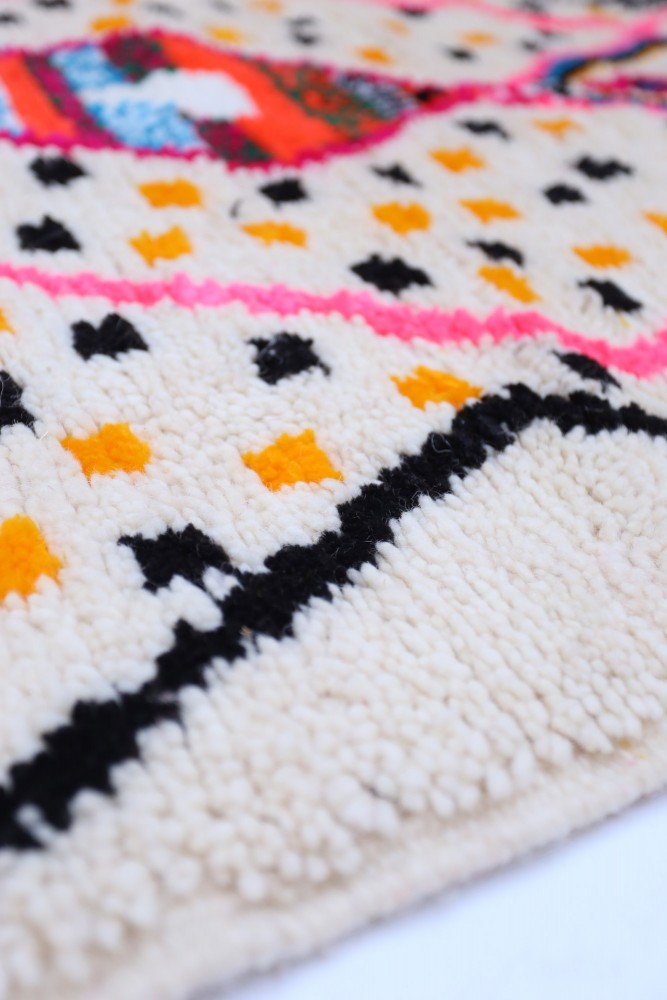 Azilal Joyful Collection – Diamond Burst Moroccan Wool Rug 156 x 97cm