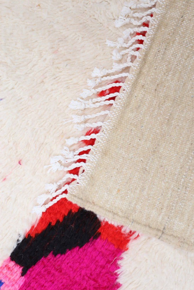 The Red Peak 153x98cm