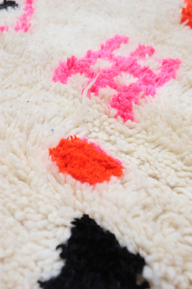 Joyful Collection: Vivid Diamond Azilal Wool Rug 297x190cm