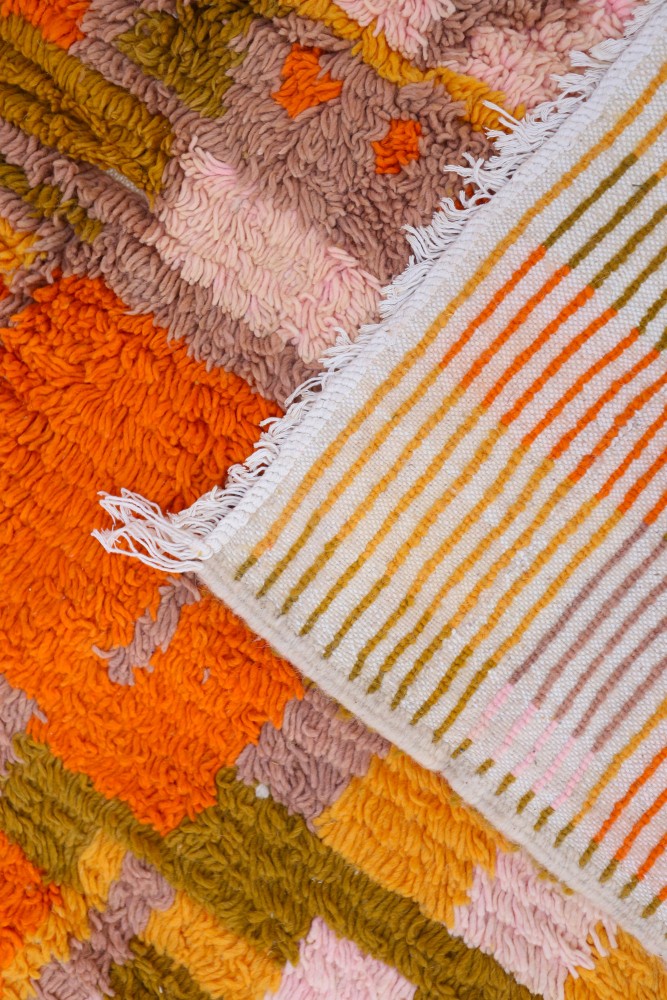 A Colorful Moroccan Wool Rug Full of Character 240-162 cm