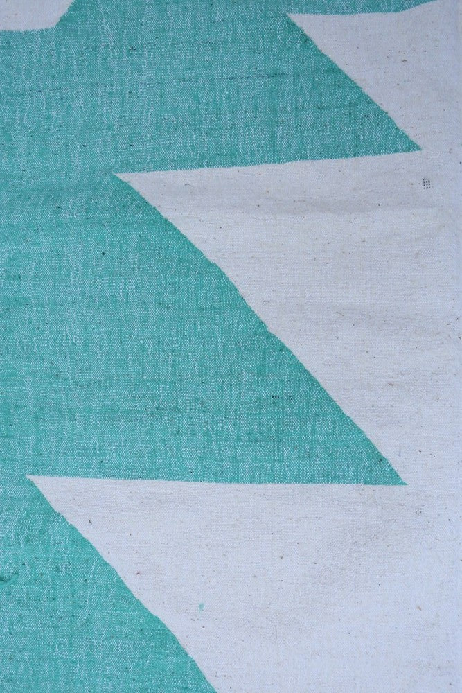 Handwoven Berber Wool Kilim Rug – 242 x 147 cm