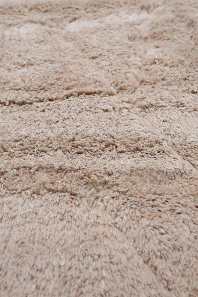 Ethereal Lattice – Custom-Made Mrirt Rug