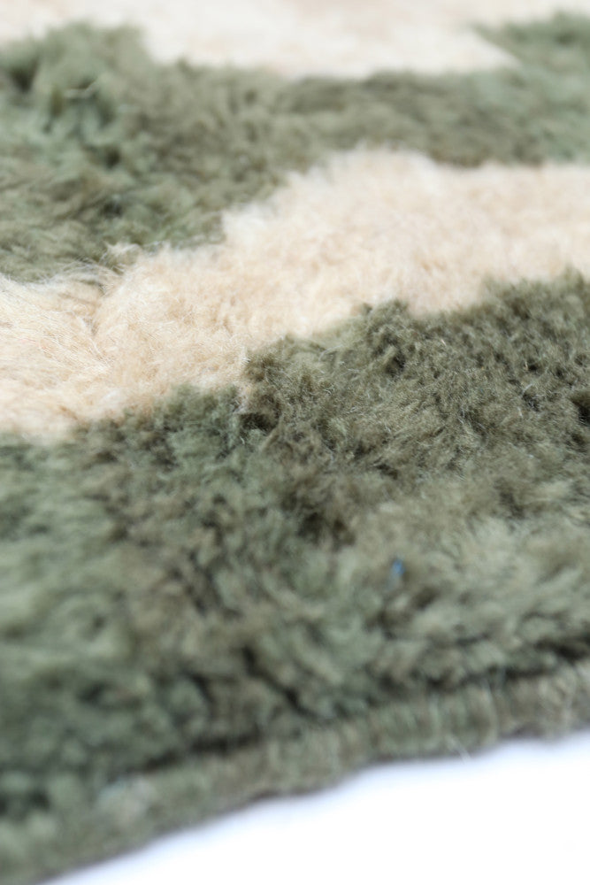 Moss Grid – Custom-Made Mrirt Rug