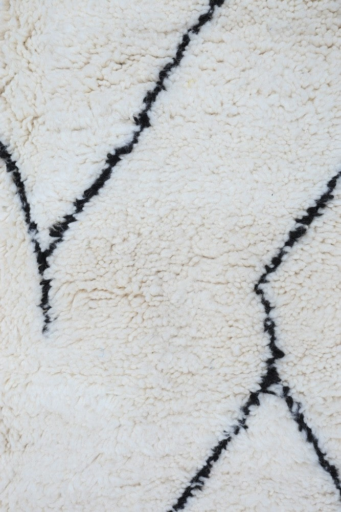 Echo Peaks – Custom-Made Beni Ouarain Wool Rug