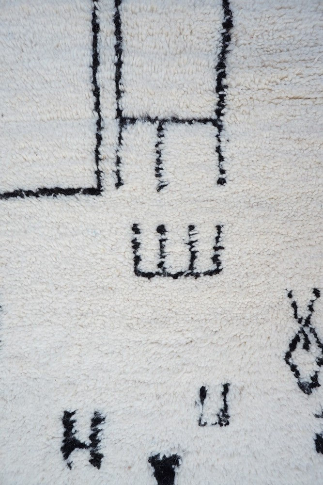 Lineage – Custom-Made Beni Ouarain Wool Rug