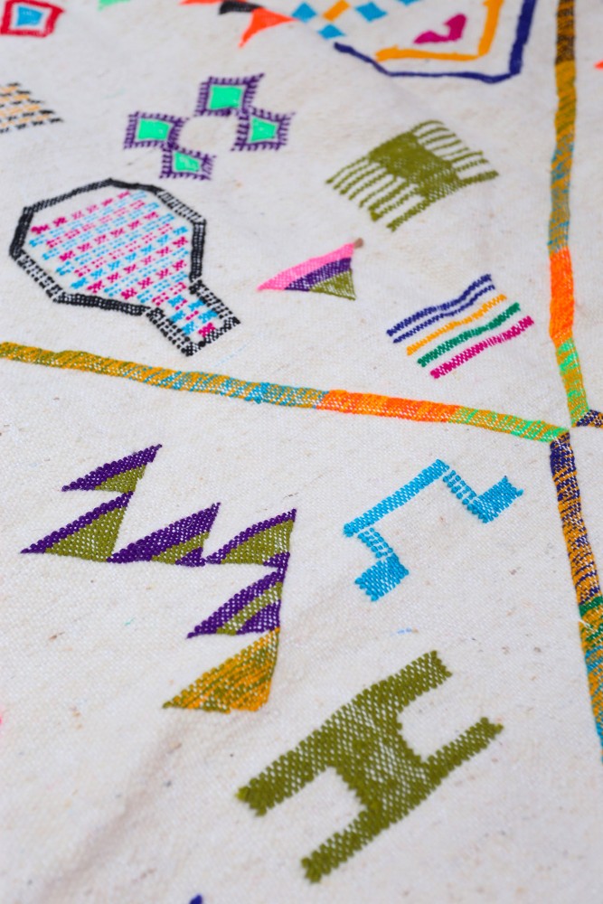 Handwoven High Atlas Kilim Rug – 243 x 150 cm