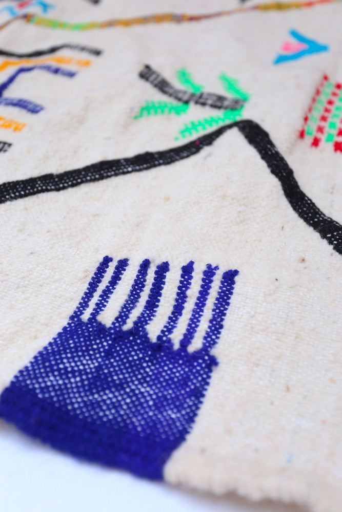 Handwoven High Atlas Kilim Rug – 243 x 150 cm