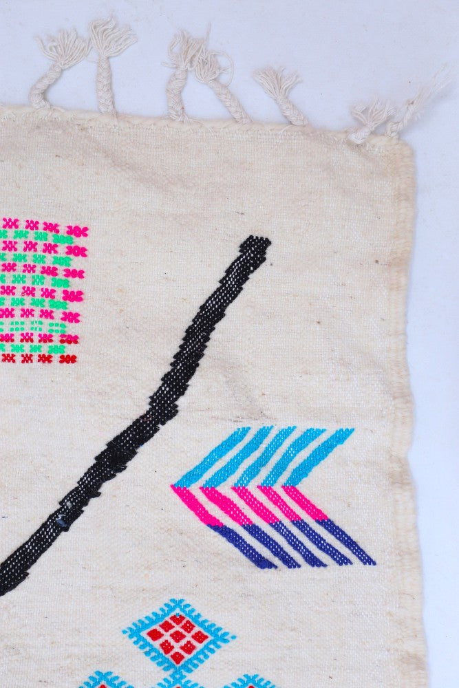 Handwoven High Atlas Kilim Rug – 243 x 150 cm