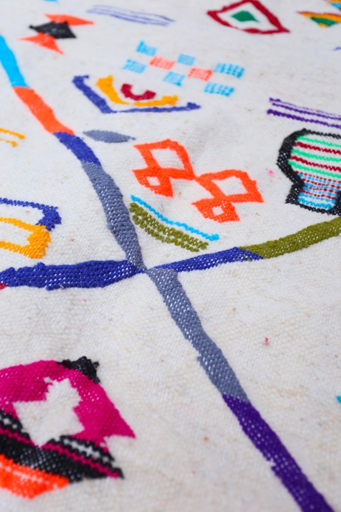 Handwoven High Atlas Kilim Rug – 243 x 141 cm