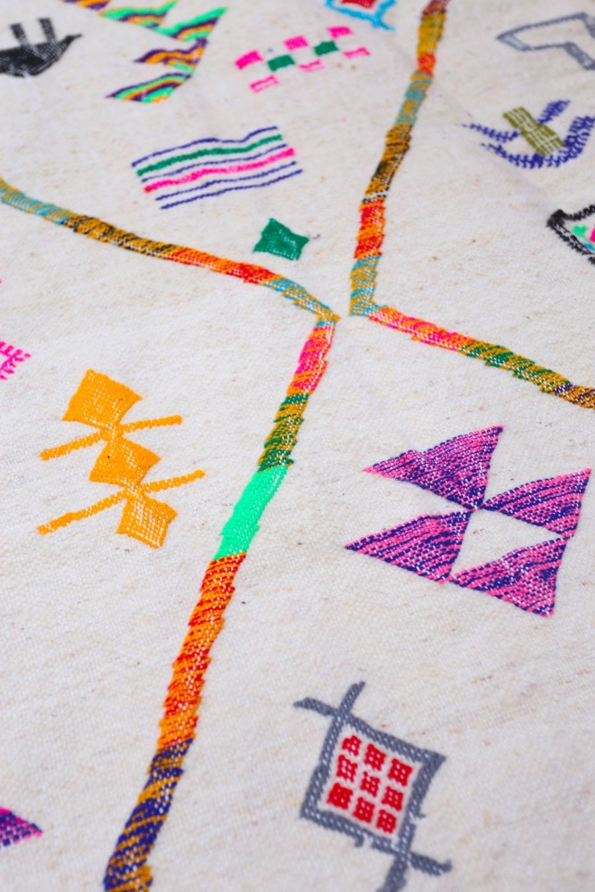 Handwoven High Atlas Kilim Rug – 243 x 150 cm